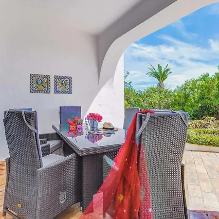 Carvoeiro Sleeps 6 Pool Air Con Wifi